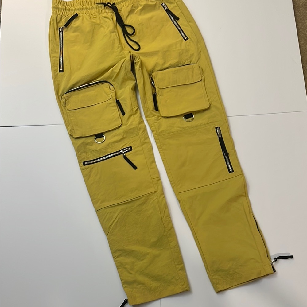 EPTM  Cargo Joggers w/Deep pockets and zipper detail